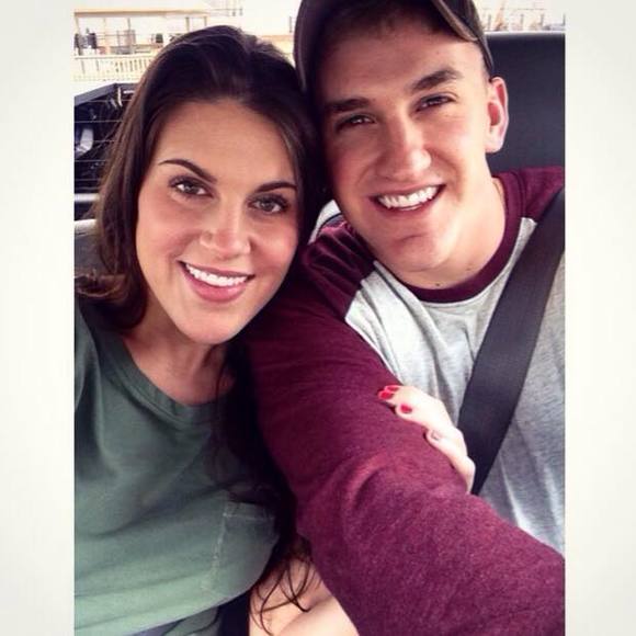 Meet your Posher, Leah - Picture 1 of 1