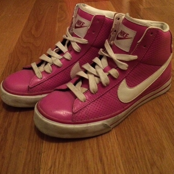 Bubble Gum Pink Nike - Picture 6 of 6