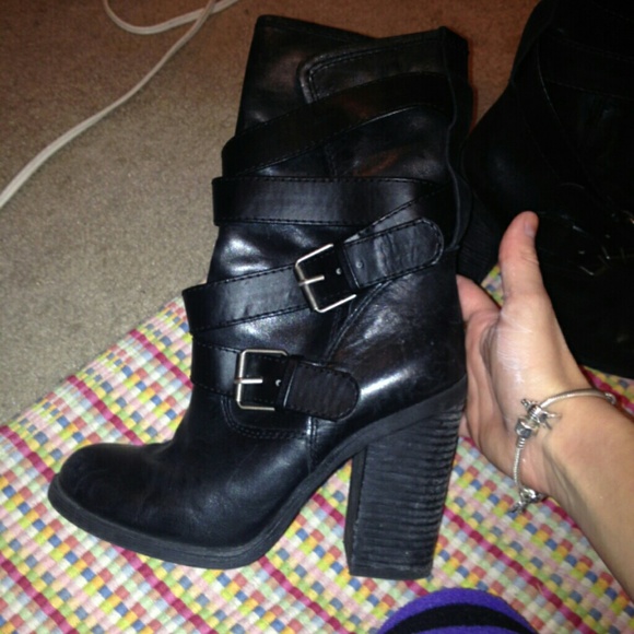 Jessica Simpson boots!