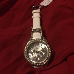 NEW YORK & COMPANY watch