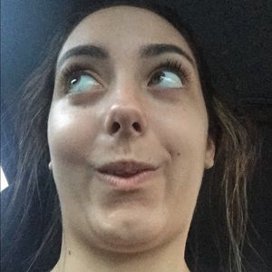 Meet your Posher, Devin