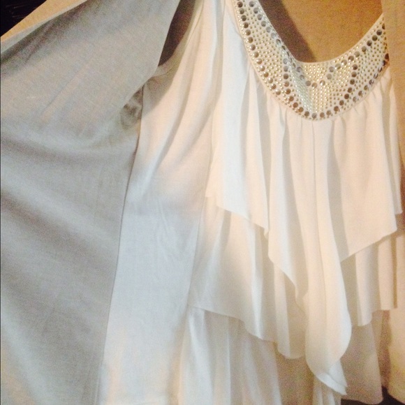 Embellished Ruffled Layered Blouse - Picture 3 of 6