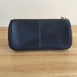 NEVER USED Dooney & Burke Small Handbag