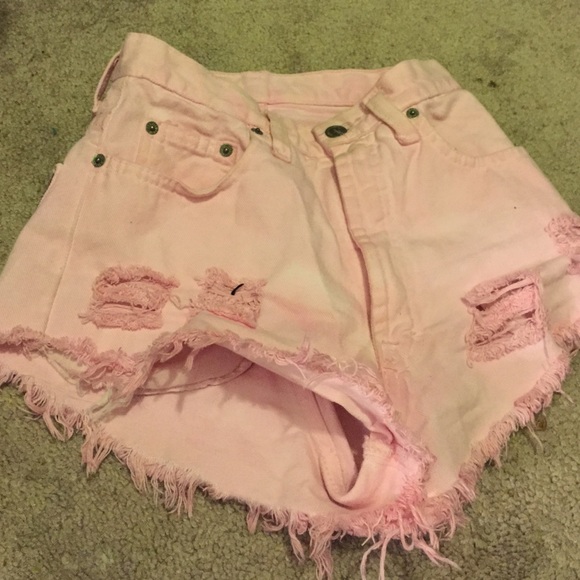 SUPER CUTE NEVER WORN HIGH WAISTED PINK SHORTS