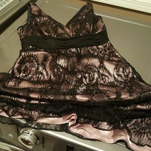 Pink black lace satin dress Jones new york