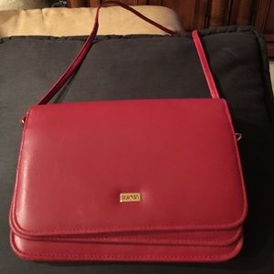 Buxton leather clutch