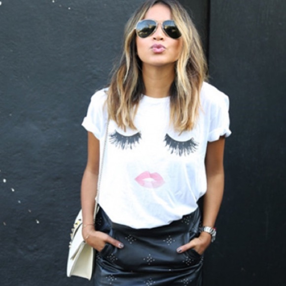 Tops - ❗️LAST ONE❗️Host Pick Eyelash Lip T-Shirt