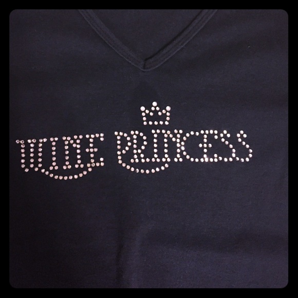 Wine lovers tshirt.