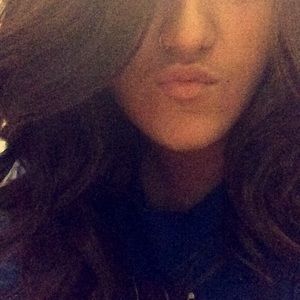 Meet your Posher, Marissa