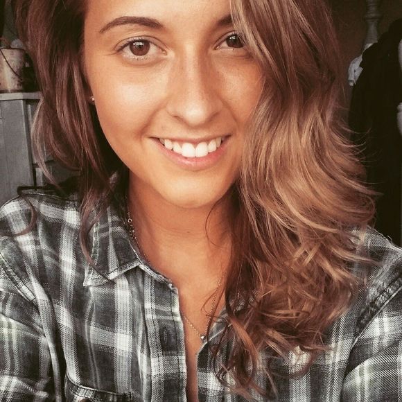 Meet your Posher, Megan - Picture 1 of 1