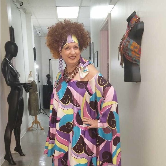 Meet your Posher, Rebecca - Picture 4 of 7