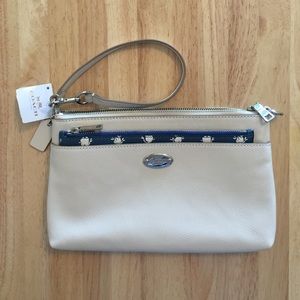 NEVER USED Coach Badlands Floral Pop Pouch