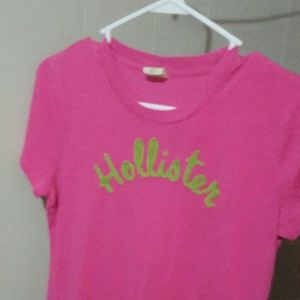 Hollister tshirt