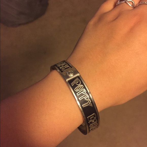 Coach Poppy Bangle/Bracelet ! SOLD!!! - Picture 3 of 3