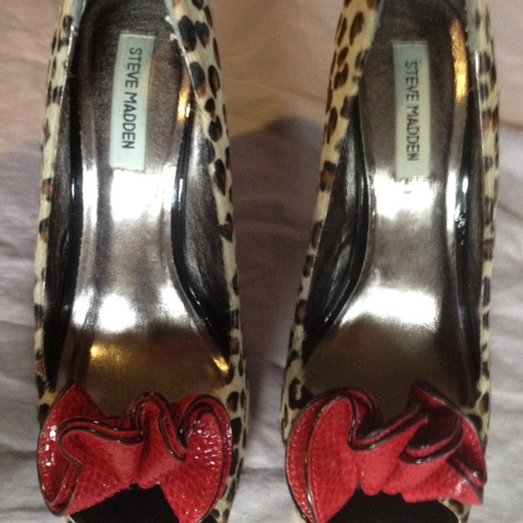 Steve Madden heels. - Picture 2 of 4