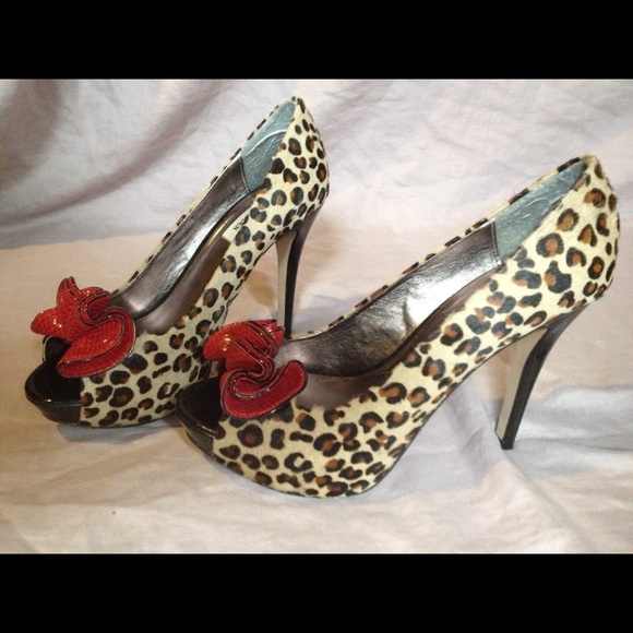 Steve Madden heels. - Picture 3 of 4