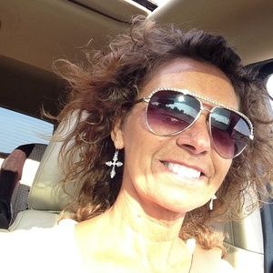 Meet your Posher, Roxie