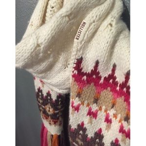 TWO Hollister Scarves w/ 2 FREE