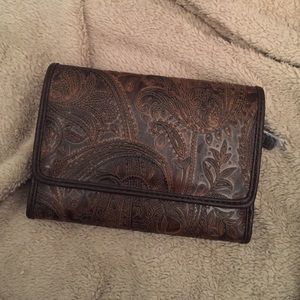 WOMANS WALLET
