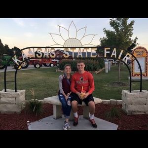 Meet your Posher, Macaria