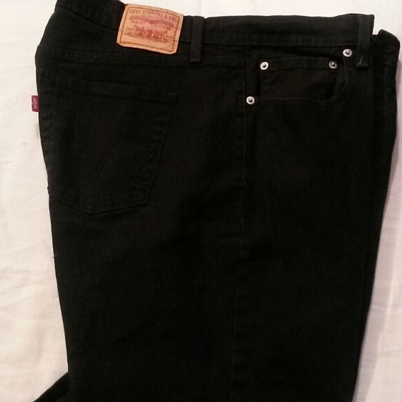 Levi Strauss 16 m