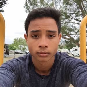 Meet your Posher, Alejandro