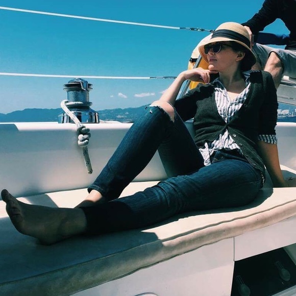 Meet your Posher, Katherine - Picture 2 of 2