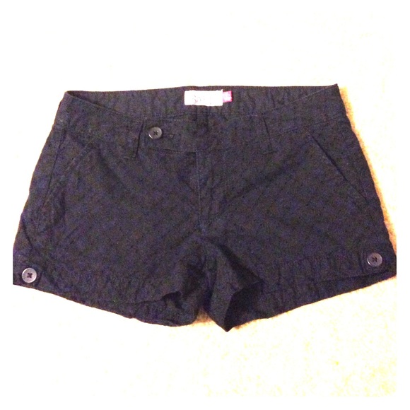 ❤️Black Eyelet Shorts❤️ - Picture 1 of 3