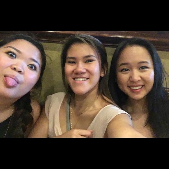 Meet your Posher, Jennifer - Picture 3 of 4