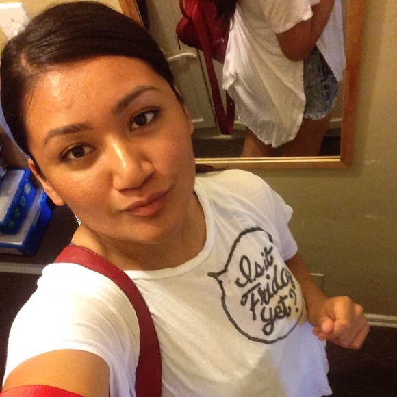 Meet your Posher, Raquel