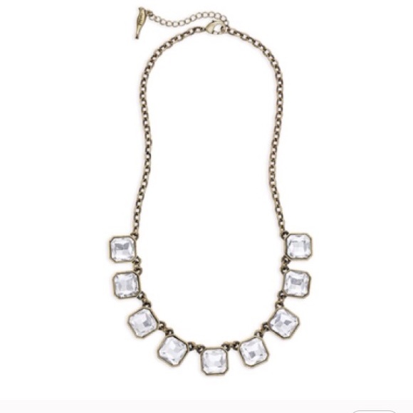 Chloe and Isabel square necklace