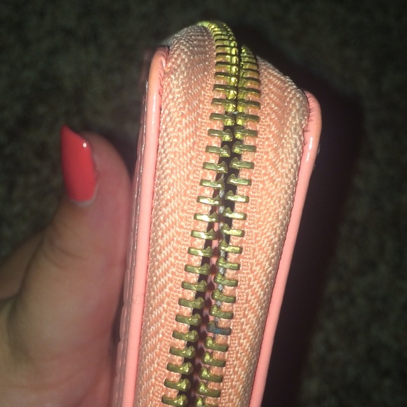 Wristlet - Picture 3 of 3