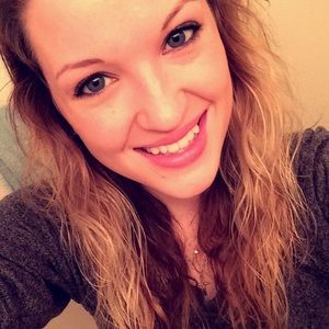 Meet your Posher, Carmi