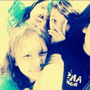 Meet your Posher, Mia natasha