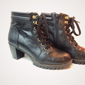 Leather ankle boot