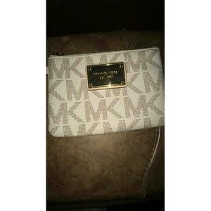 Michael Kors Wristlet Wallet