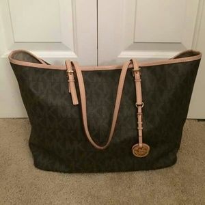 SOLD Michael Kor Purse