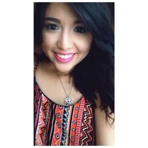 Meet your Posher, Clarissa