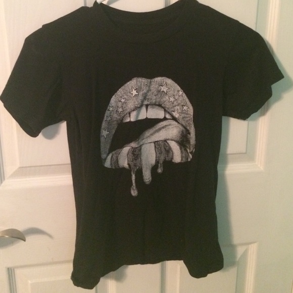 RARE Bandy Melville Small Black Tshirt