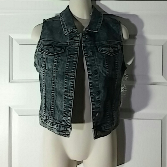 Jean Vest