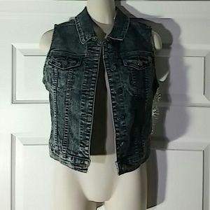 Jean Vest