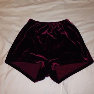 High waisted Red velvet shorts