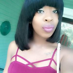 Meet your Posher, Kiana