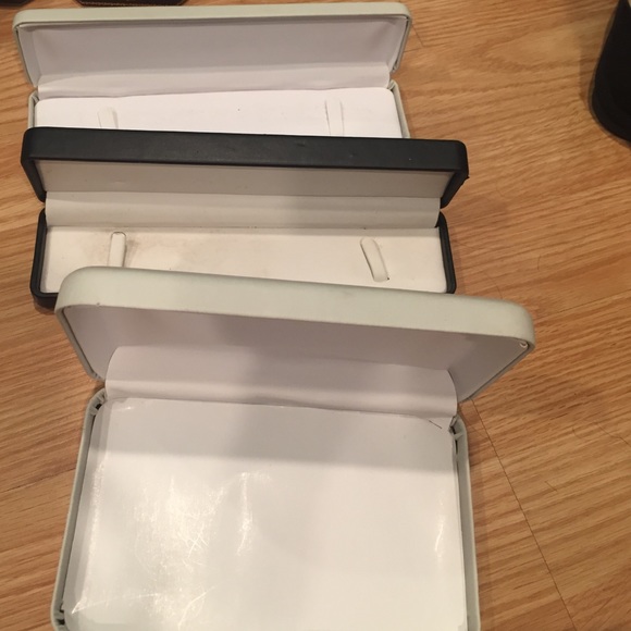 Accessory boxes