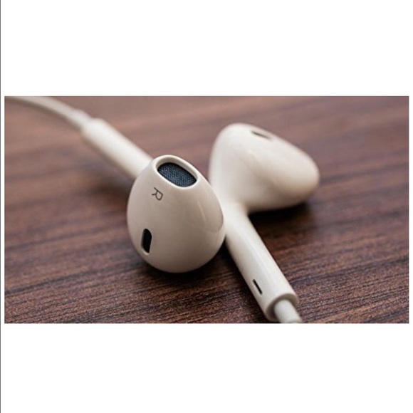 Genuine Apple EarPods