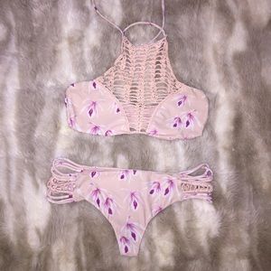 bottoms available! Top ❌sold❌ Acacia Panama