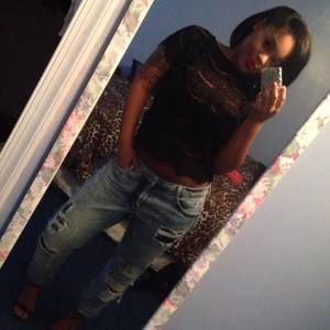 Meet your Posher, Tierra