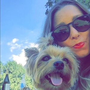 Meet your Posher, Meredith