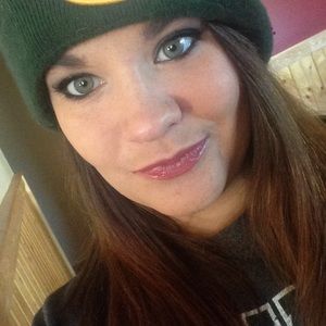 Meet your Posher, Kellie
