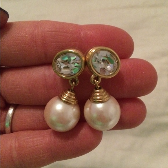 Costum pearl earrings